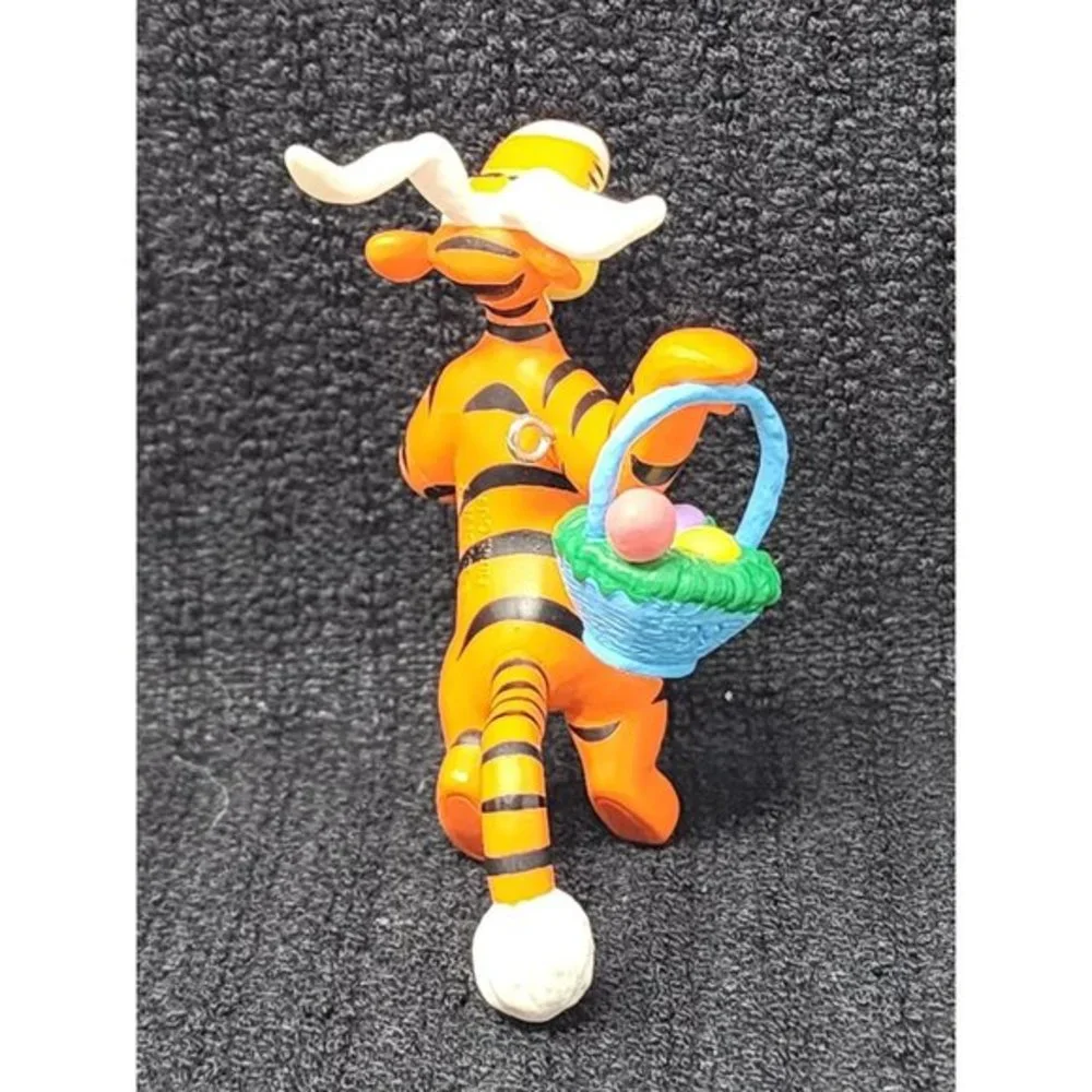 Hallmark Keepsake Ornament Tiggerific Easter Delivery Winnie‎ The Pooh 1999